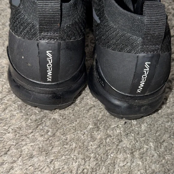 Nike Vapormax Black Knit Men's Sneakers - Picture 7 of 11